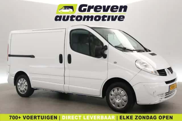 Renault Trafic (2010) thumbnail 1