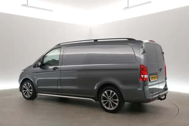 Mercedes-Benz Vito (2021) thumbnail 4