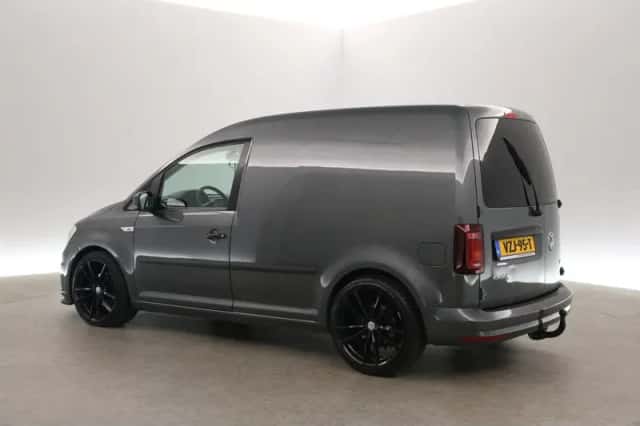 Volkswagen Caddy (2016) thumbnail 4