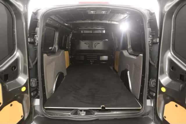 Ford Transit Connect (2021) thumbnail 3