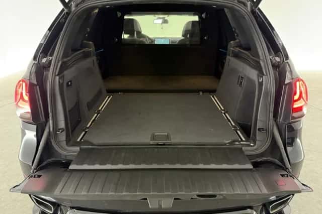 BMW X5 (2018) thumbnail 3