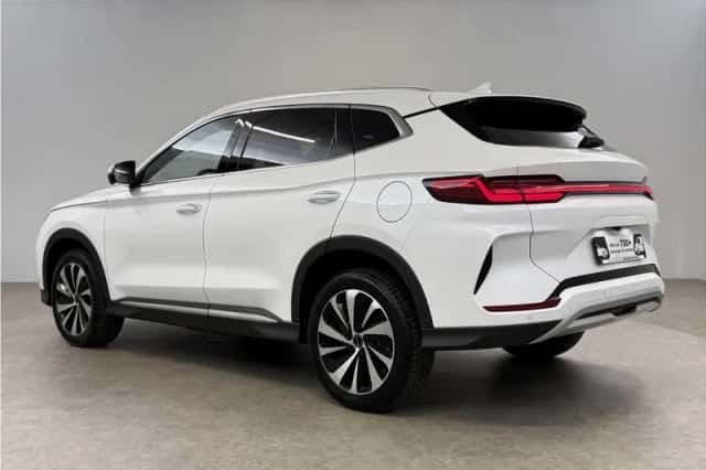 BYD Seal U (2025) thumbnail 3