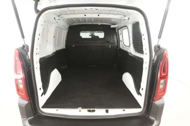 Opel Combo (2022) thumbnail 3
