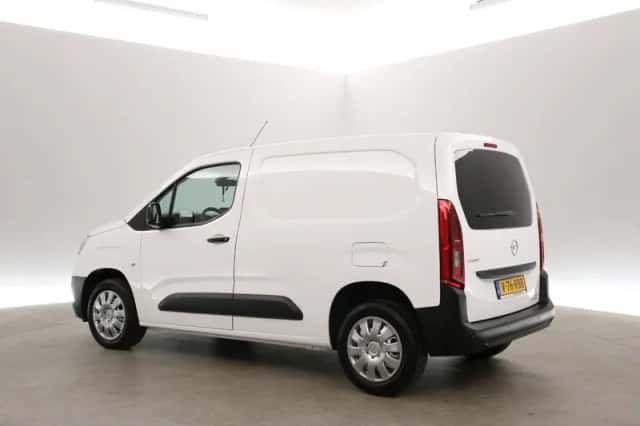 Opel Combo (2022) thumbnail 4