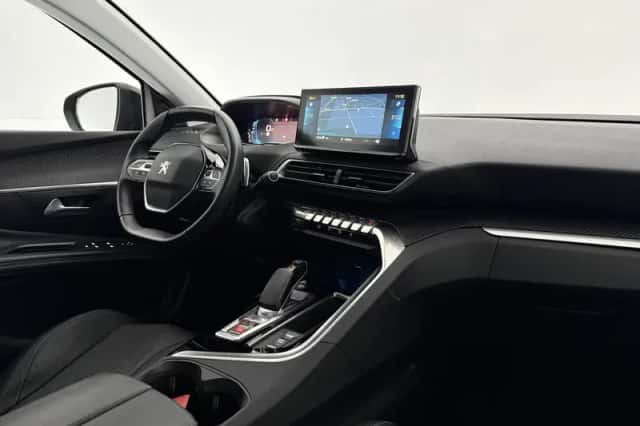 Peugeot 3008 (2022) thumbnail 4