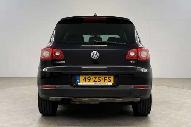 Volkswagen Tiguan (2008) thumbnail 6