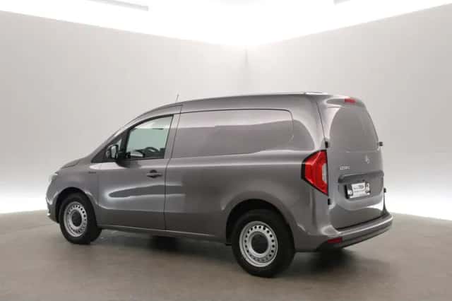 Mercedes-Benz eCitan (2025) thumbnail 4