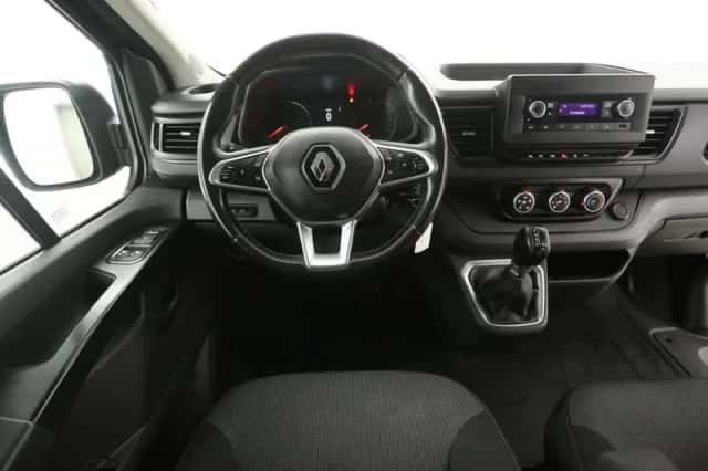 Renault Trafic (2023) thumbnail 2