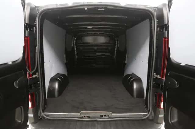 Renault Trafic (2023) thumbnail 3