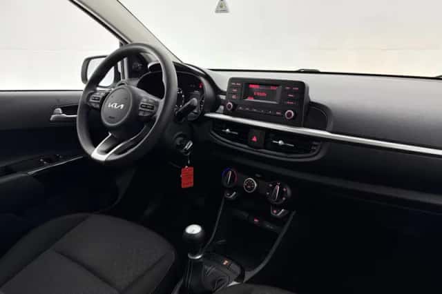 Kia Picanto (2022) thumbnail 4