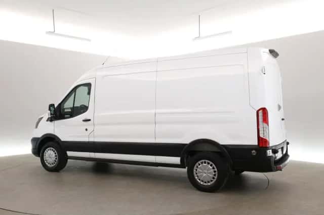 Ford E-Transit (2022) thumbnail 4
