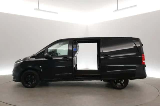 Mercedes-Benz Vito (2018) thumbnail 4