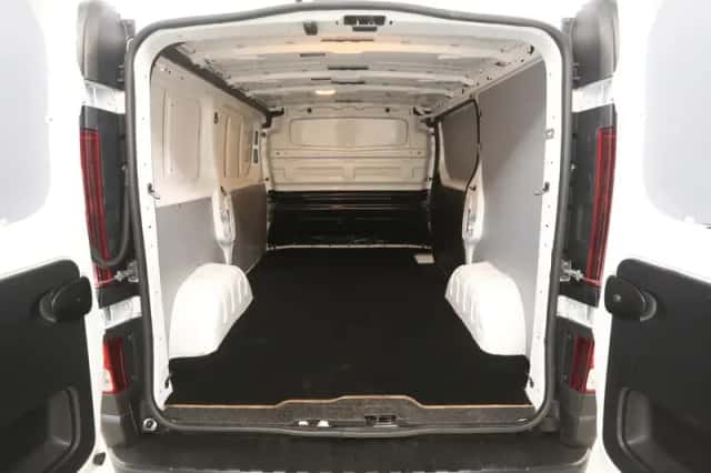 Opel Vivaro (2017) thumbnail 3