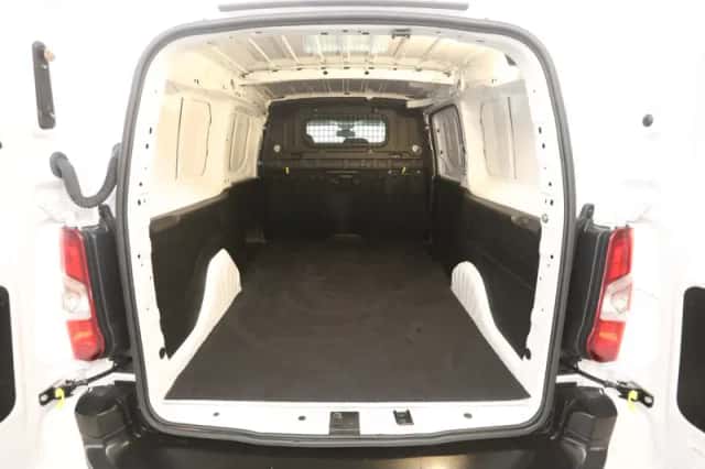 Toyota Proace (2024) thumbnail 3