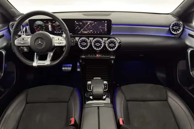 Mercedes-Benz A-Klasse (2018) thumbnail 2