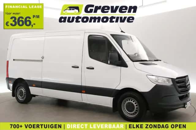 Mercedes-Benz Sprinter (2021) thumbnail 1