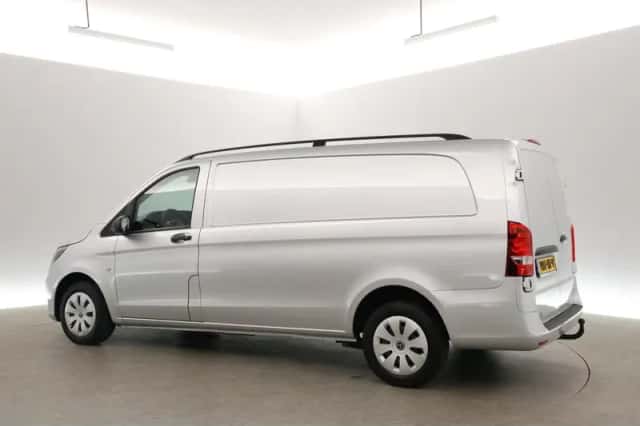 Mercedes-Benz Vito (2020) thumbnail 4