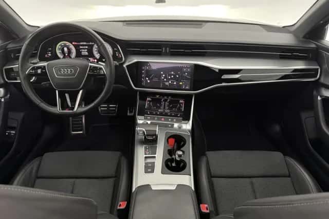 Audi A6 (2022) thumbnail 2