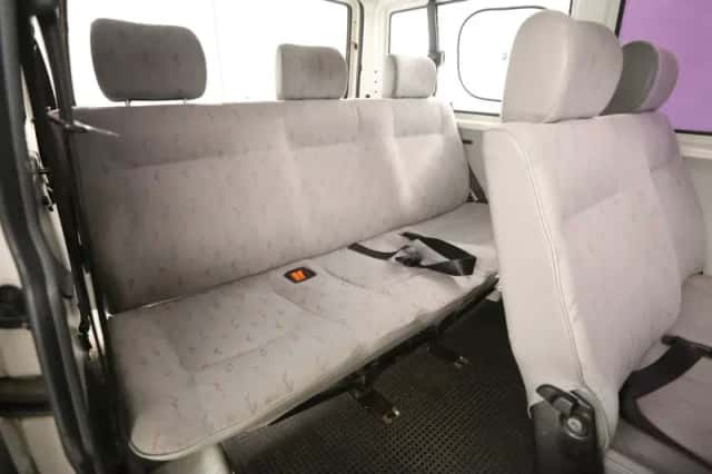 Volkswagen Transporter (2000) thumbnail 3