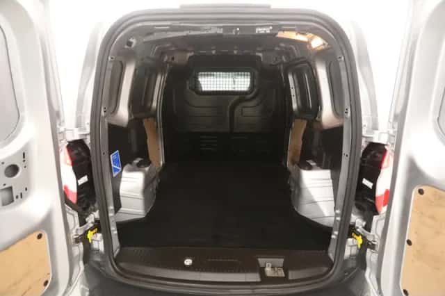 Ford Transit Courier (2021) thumbnail 3