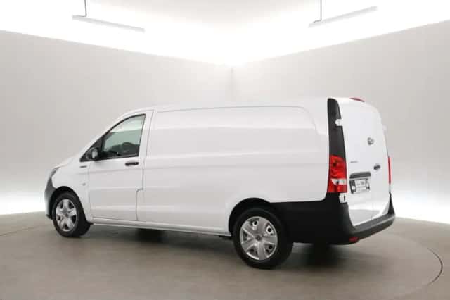 Mercedes-Benz E-Vito (2022) thumbnail 4