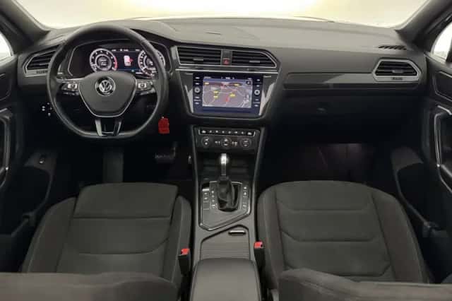 Volkswagen Tiguan (2018) thumbnail 2
