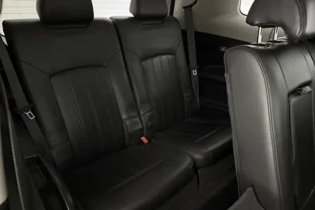 Chevrolet Orlando (2011) thumbnail 3