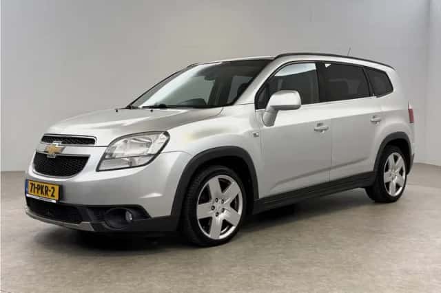 Chevrolet Orlando (2011) thumbnail 6