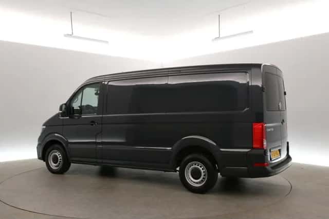 Volkswagen Crafter (2023) thumbnail 4