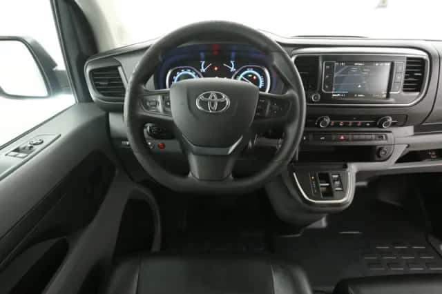 Toyota Proace (2021) thumbnail 2