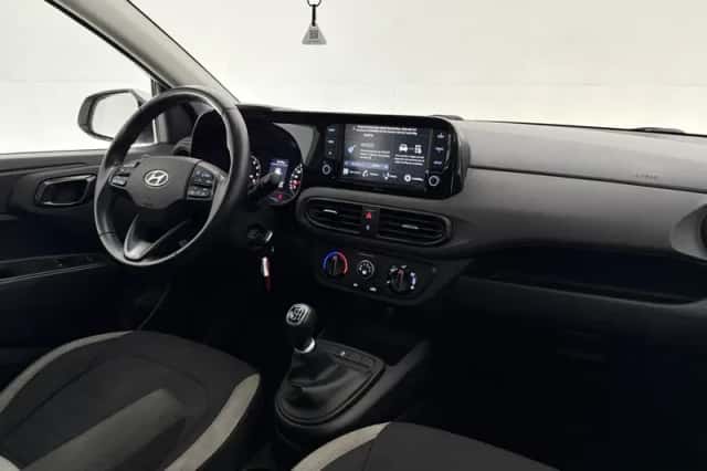 Hyundai i10 (2022) thumbnail 4