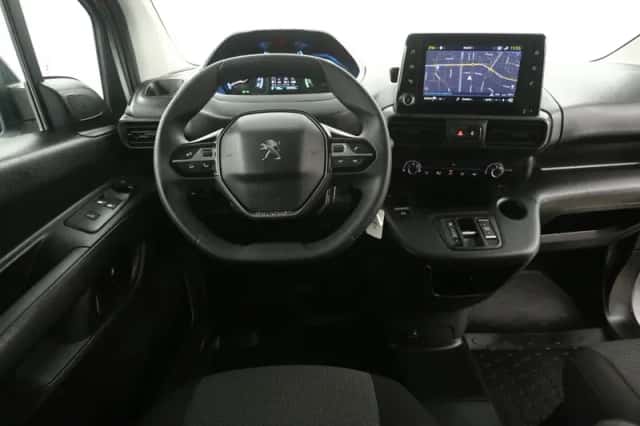 Peugeot E-Partner (2023) thumbnail 2