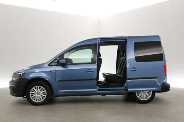 Volkswagen Caddy (2015) thumbnail 5