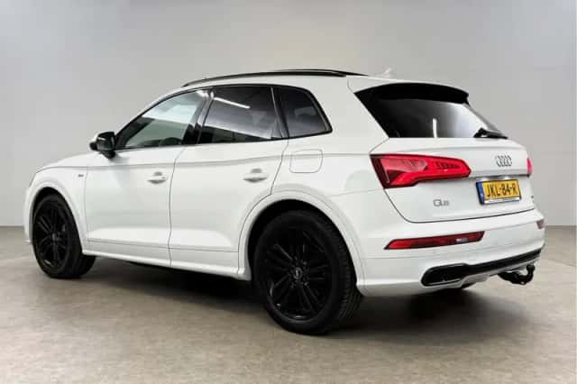 Audi Q5 (2020) thumbnail 3