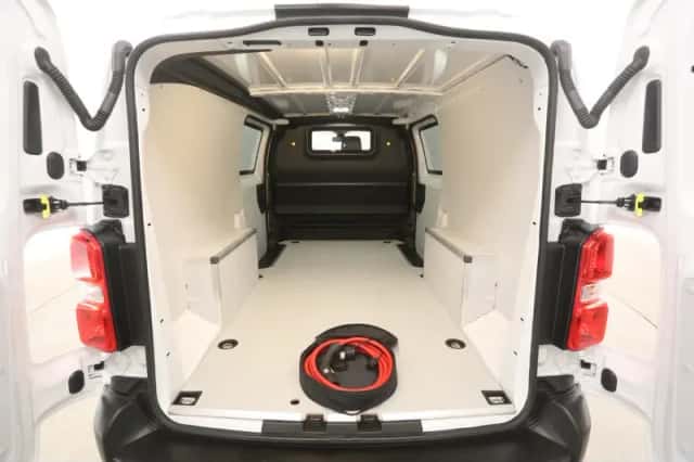 Peugeot E-Expert (2024) thumbnail 3