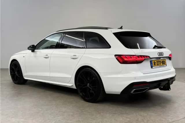Audi A4 (2022) thumbnail 3