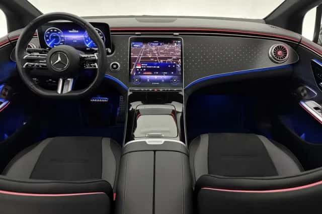 Mercedes-Benz EQE (2022) thumbnail 2