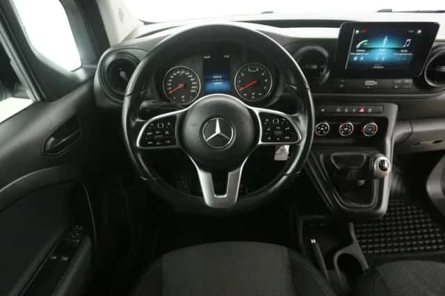 Mercedes-Benz Citan (2022) thumbnail 2