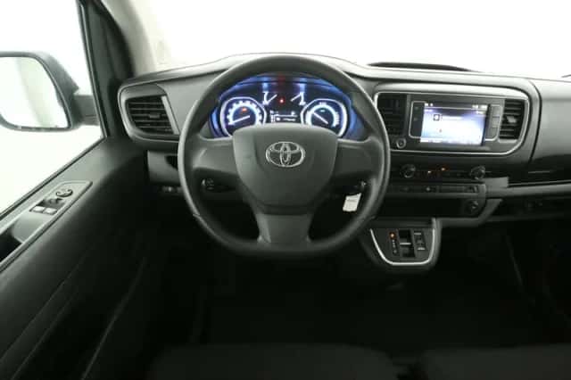 Toyota Proace (2024) thumbnail 2