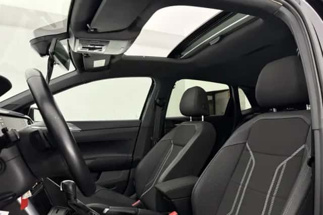 Volkswagen Polo (2021) thumbnail 4