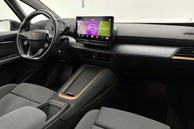 CUPRA Born (2023) thumbnail 4