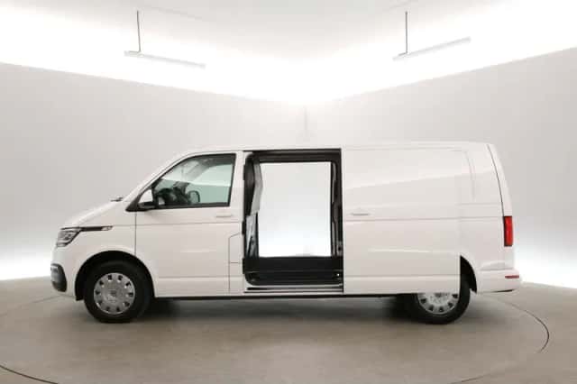 Volkswagen Transporter (2020) thumbnail 4