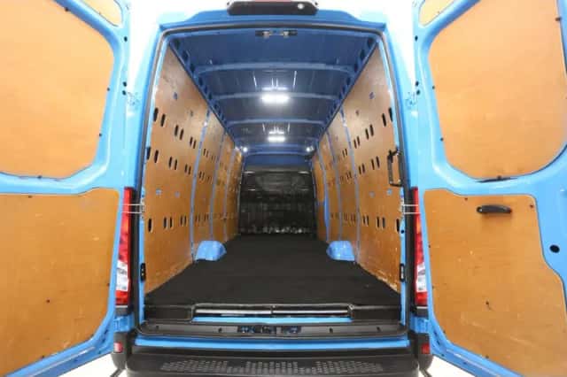Iveco Daily (2020) thumbnail 3