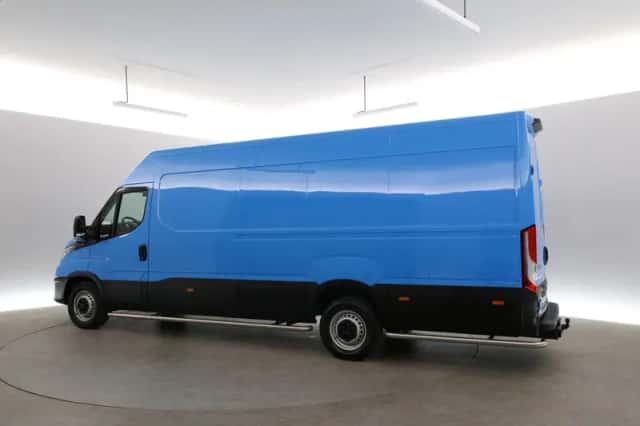 Iveco Daily (2020) thumbnail 4