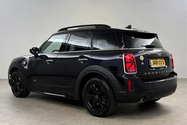 MINI Countryman (2021) thumbnail 3