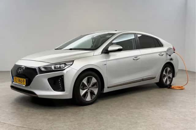 Hyundai Ioniq (2018) thumbnail 3