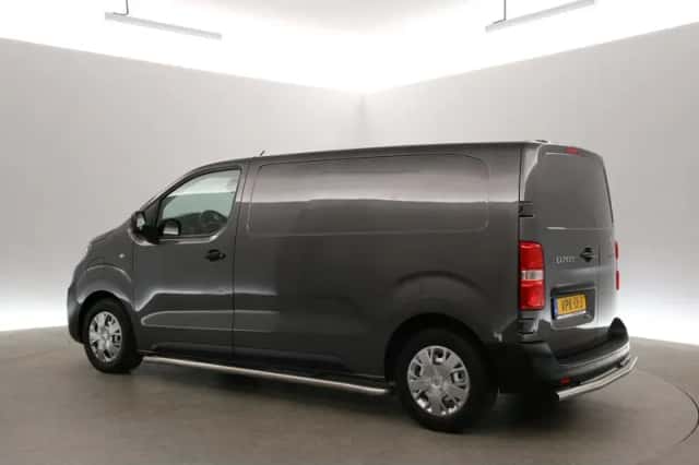 Peugeot e-Expert (2022) thumbnail 4