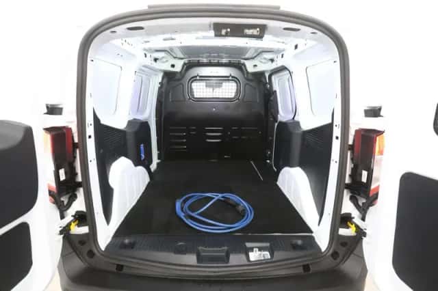 Ford E-Courier (2025) thumbnail 3