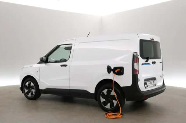 Ford E-Courier (2025) thumbnail 4