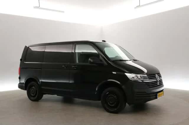 Volkswagen Transporter (2021) thumbnail 6